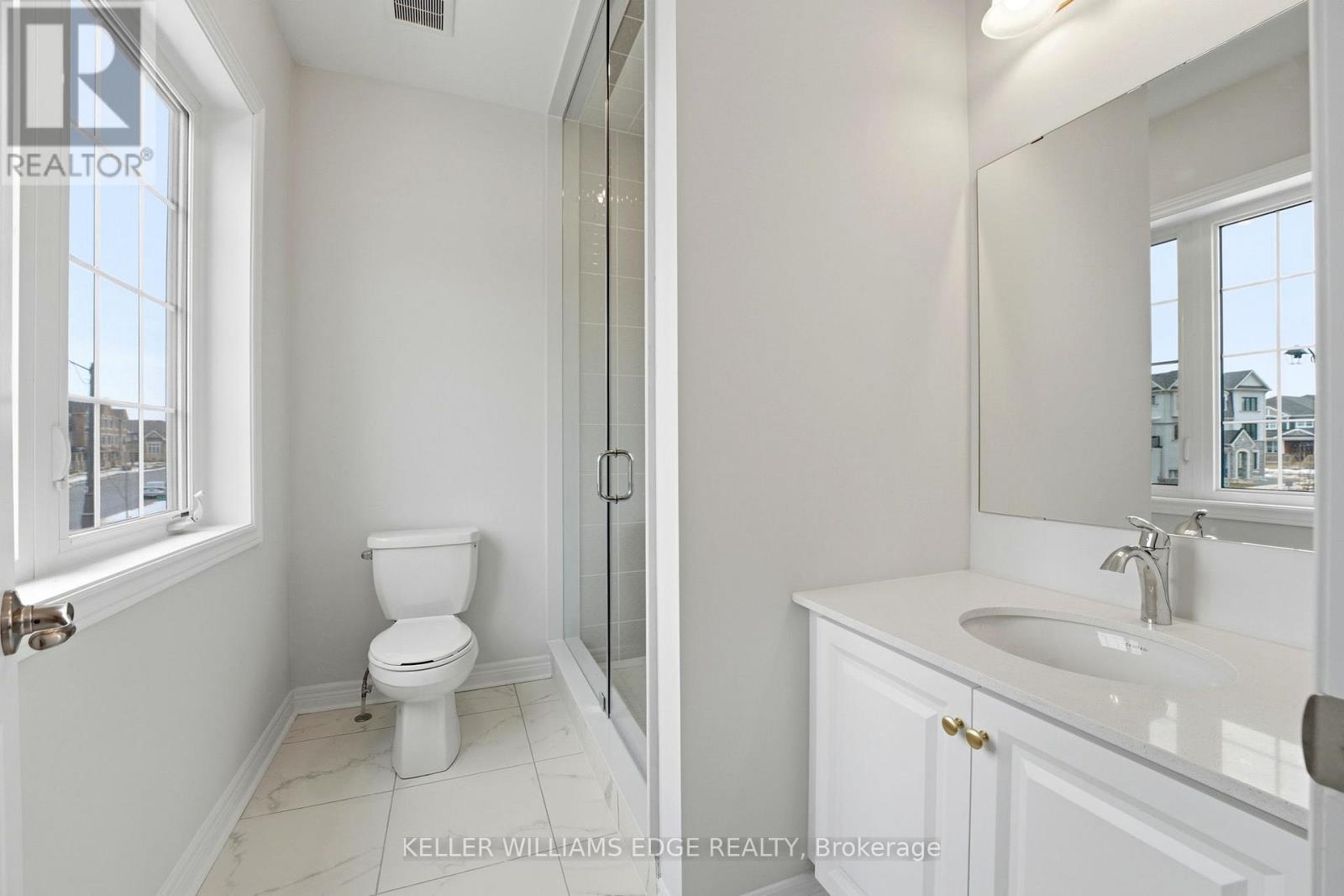 132 Settlers Road E Property Photo 18