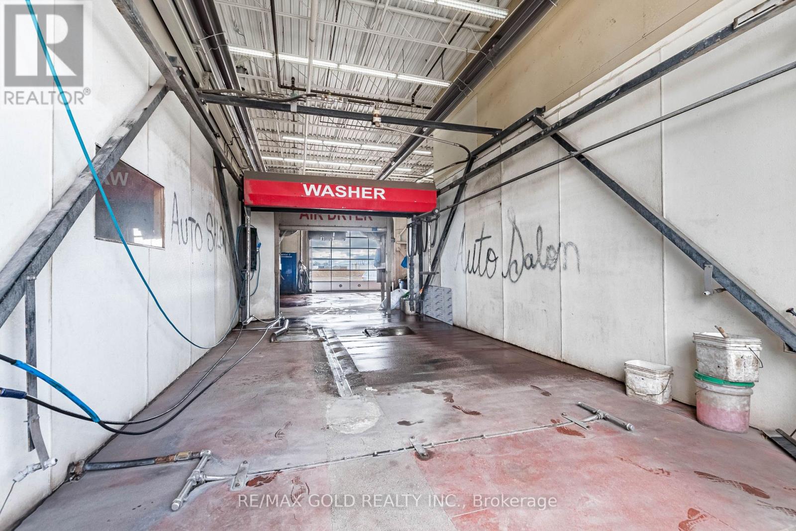 2 - 7091 Hurontario Street Property Photo 6