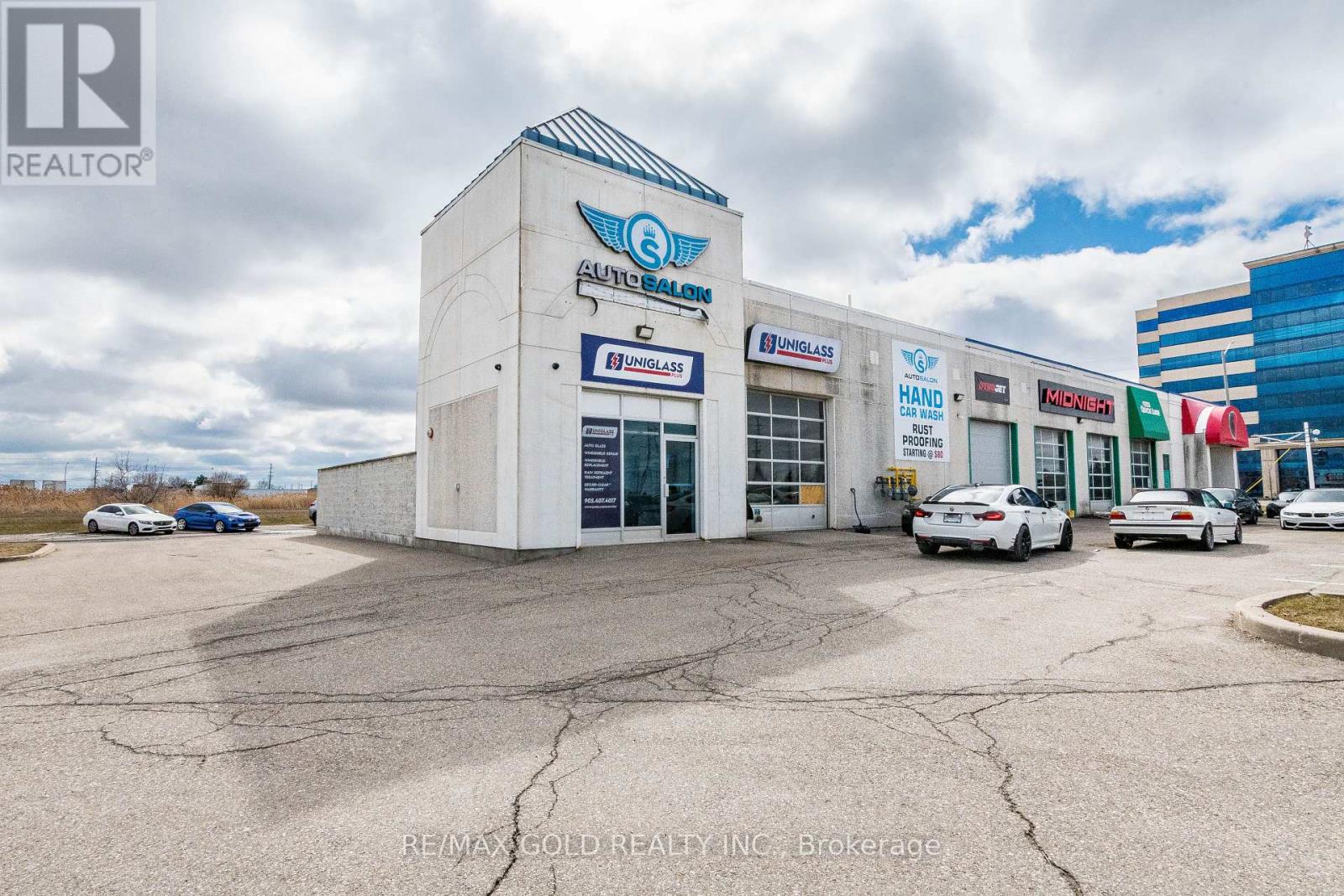 2 - 7091 Hurontario Street Property Photo 15