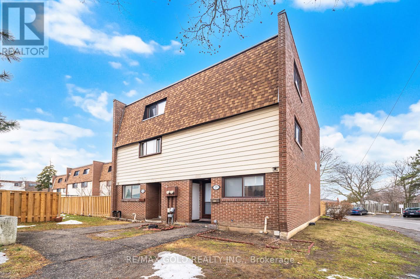 178 - 180 MISSISSAUGA VALLEY BOULEVARD