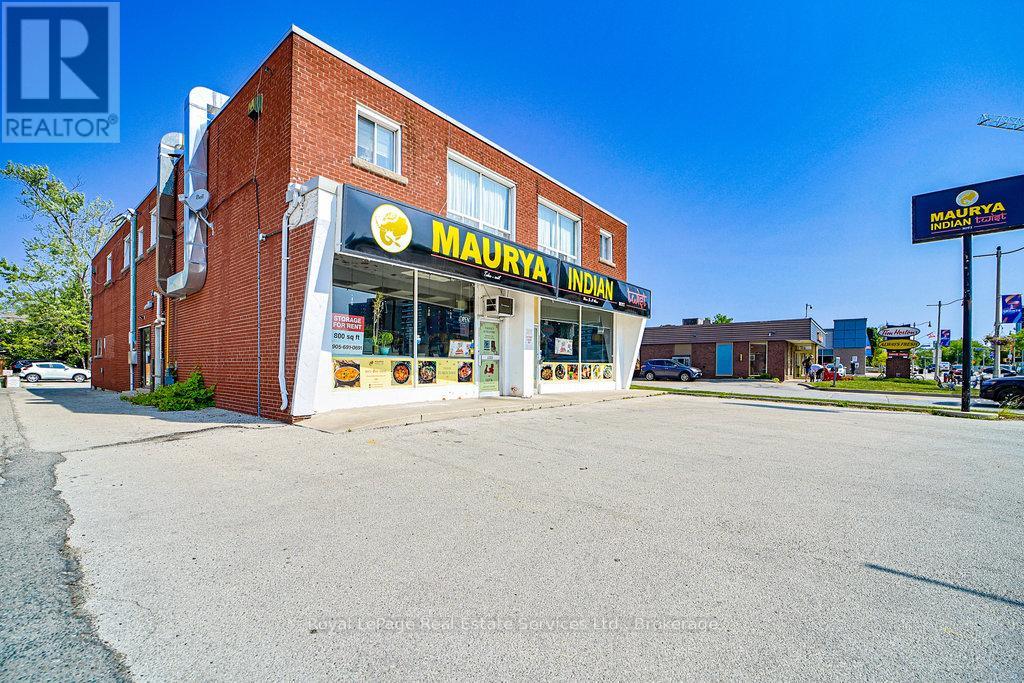 2307 - 2309 Lakeshore Road W Property Photo 28