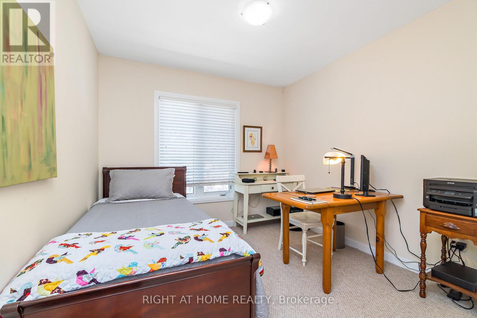 1268 Main Street E Property Photo 23