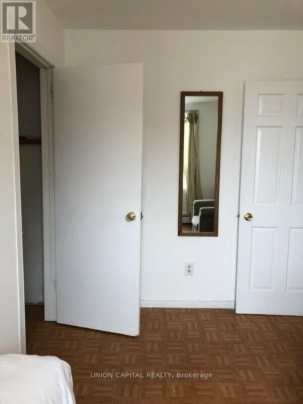 2 - 2015 Davenport Road Property Photo 3