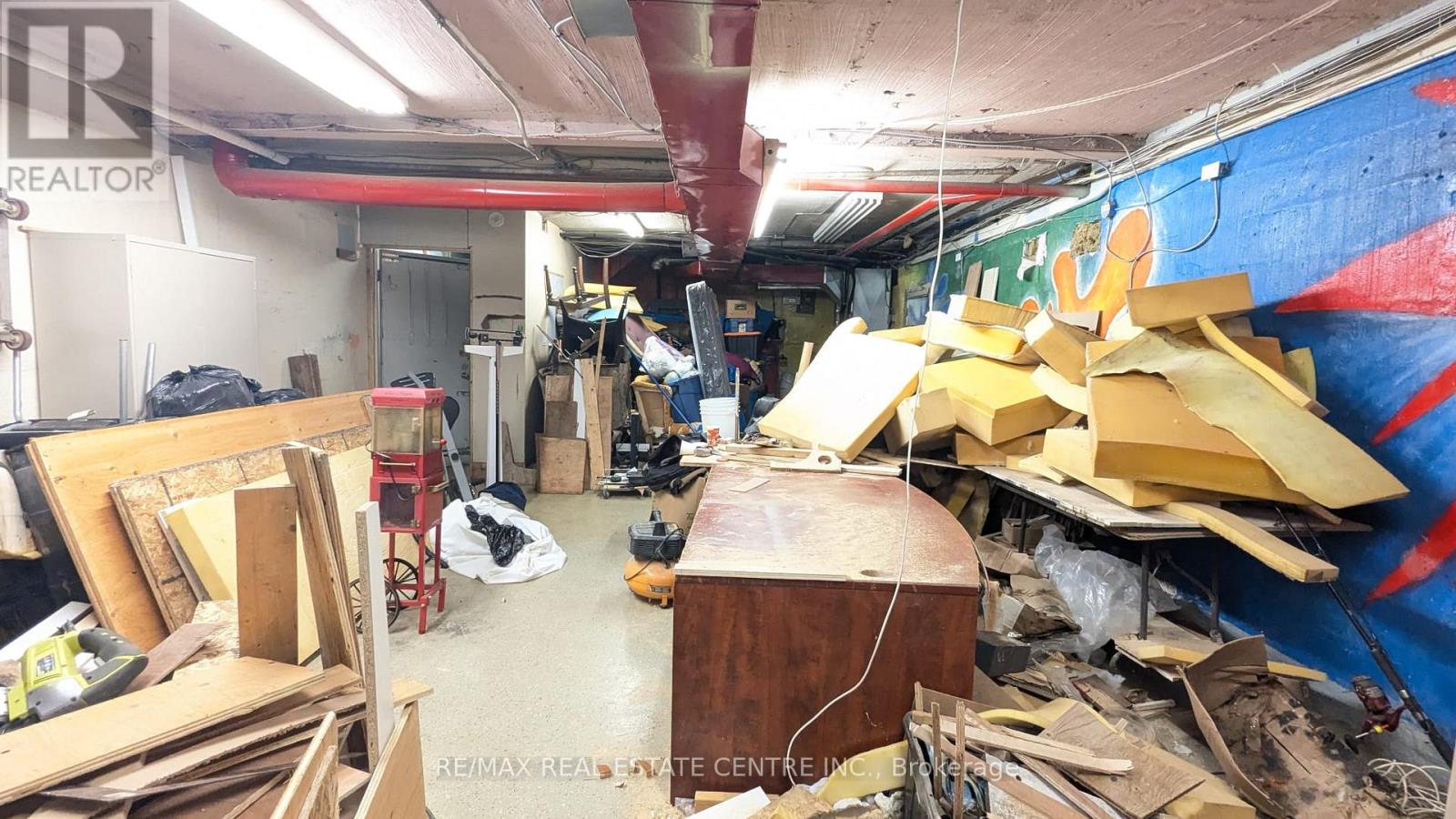 19 John Street Property Photo 4