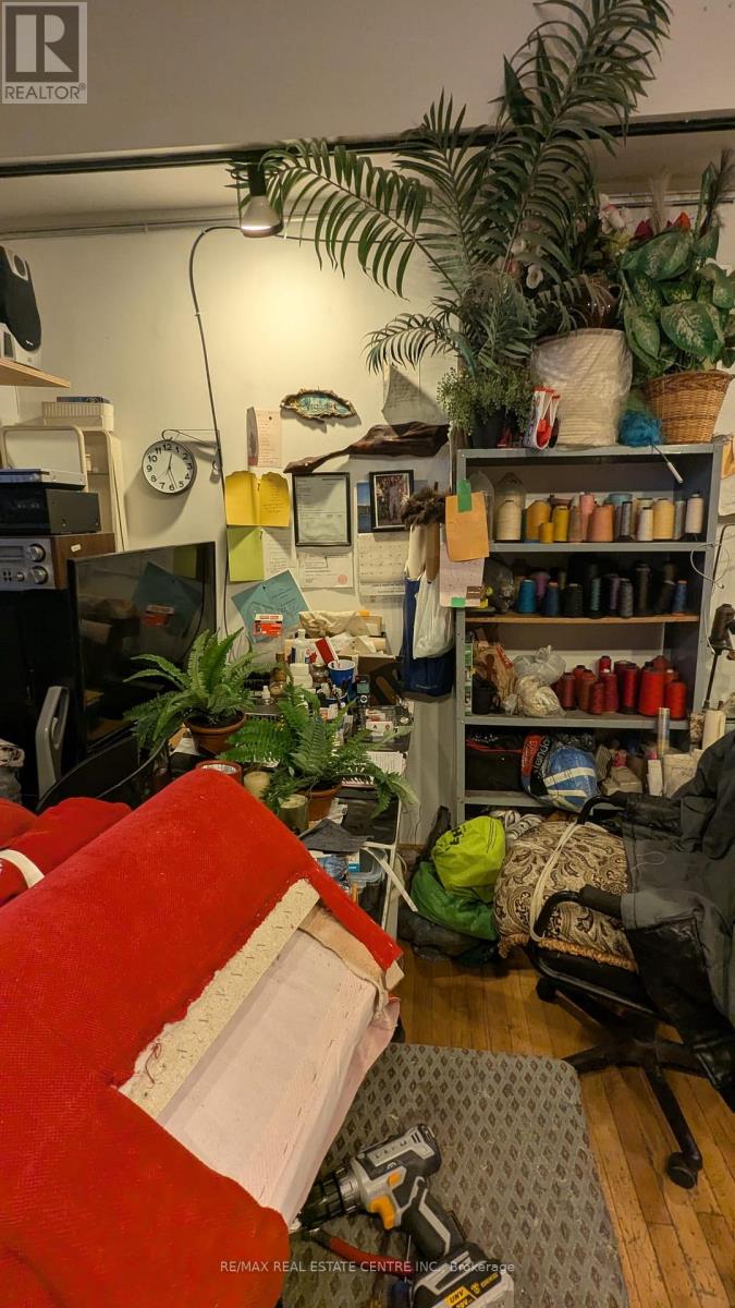19 John Street Property Photo 27
