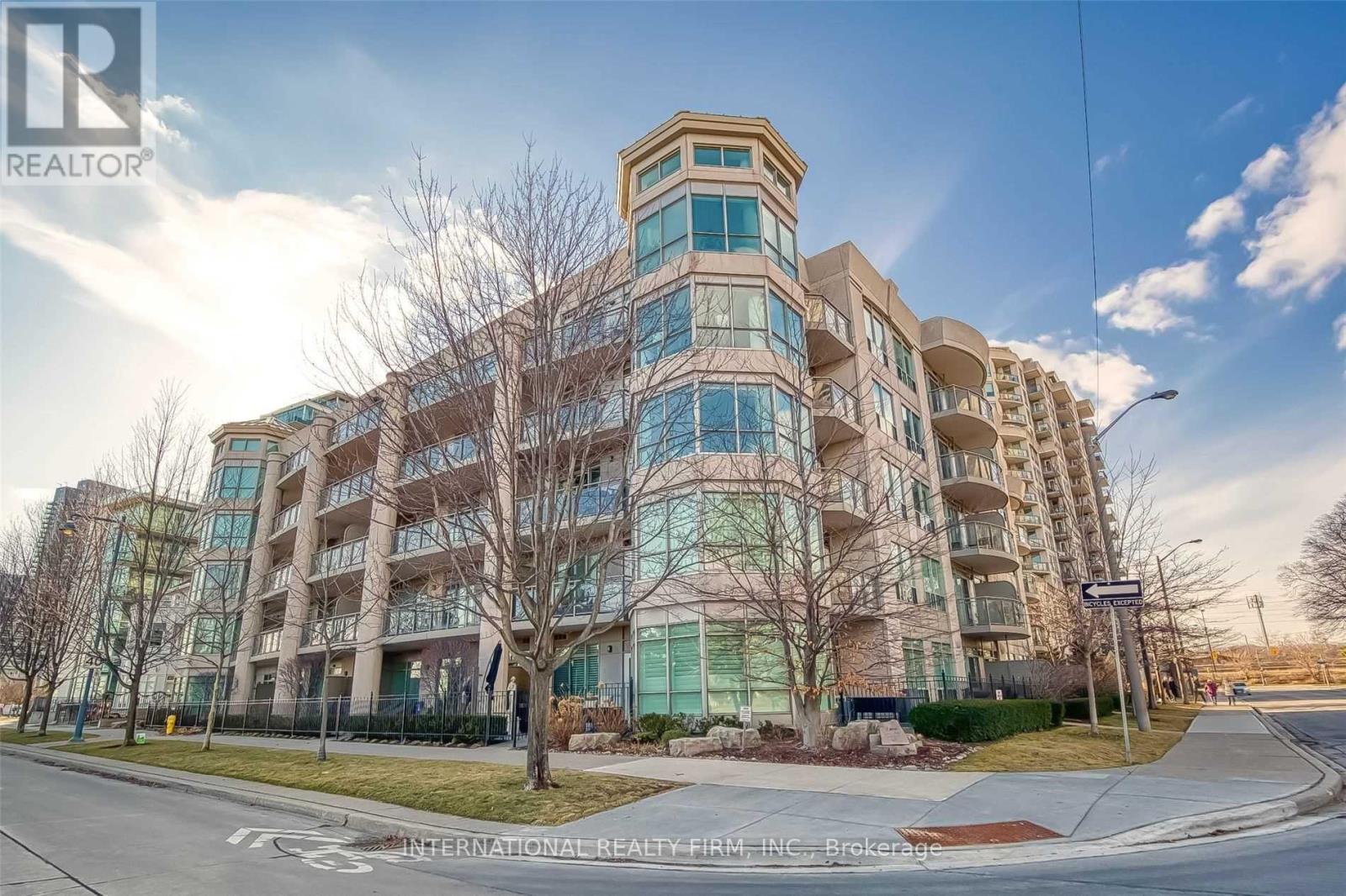 PH502 - 80 PALACE PIER COURT Property Photo 1