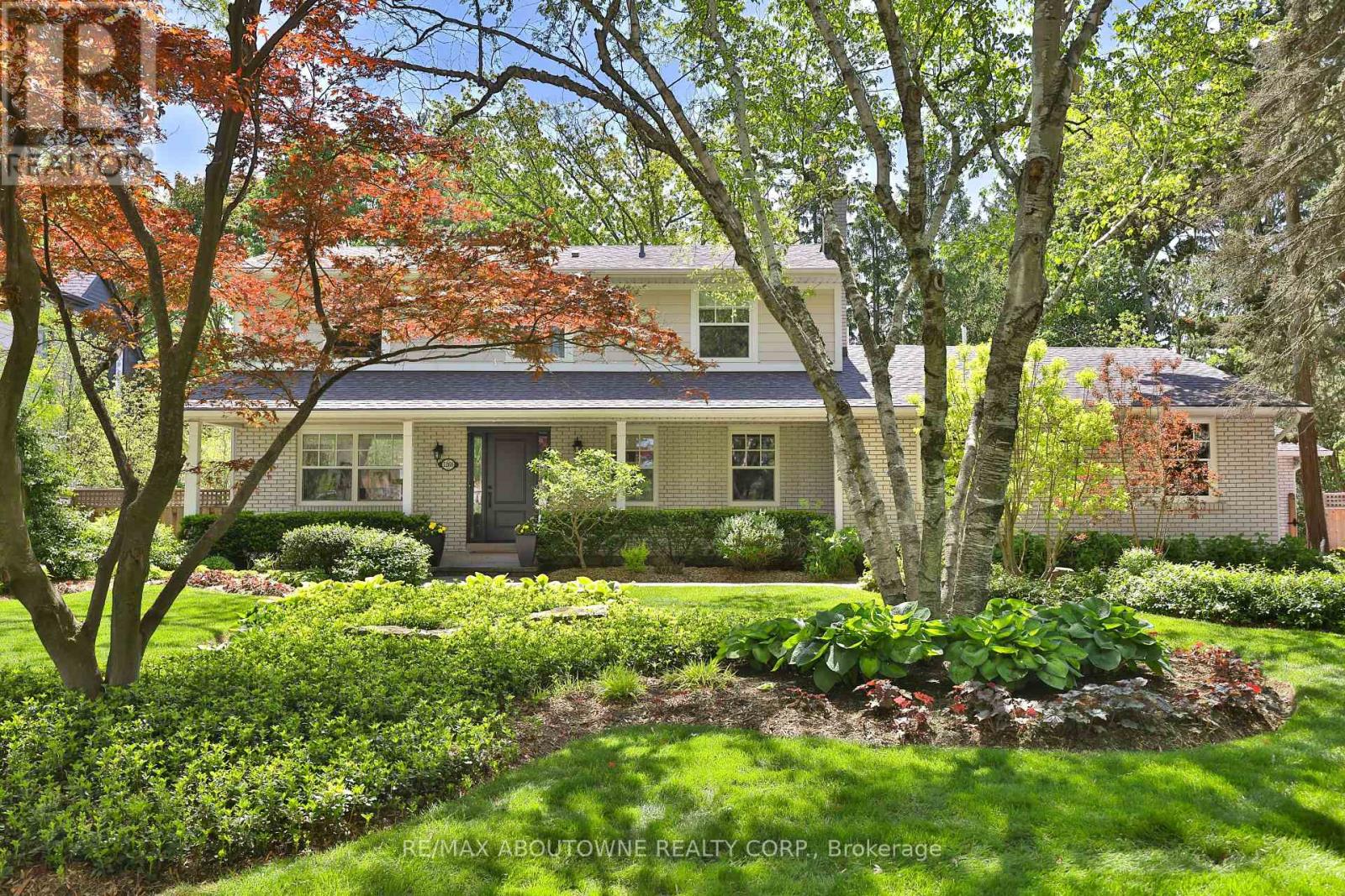 1268 HILLHURST ROAD Property Photo 1