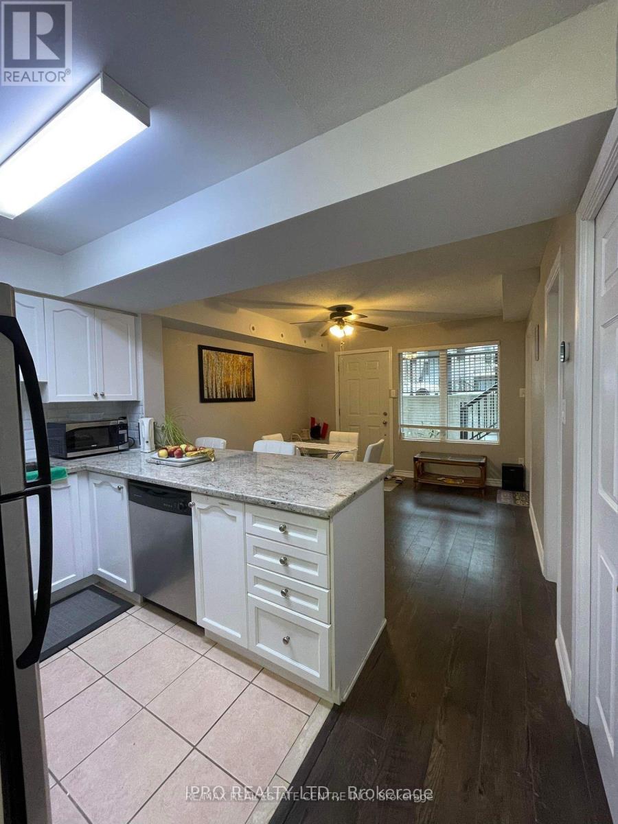1013 - 85 George Appleton Way Property Photo 5