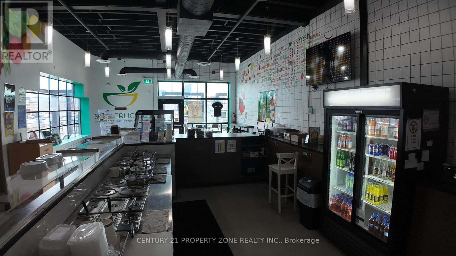 F - 3300 Dufferin Street Property Photo 4