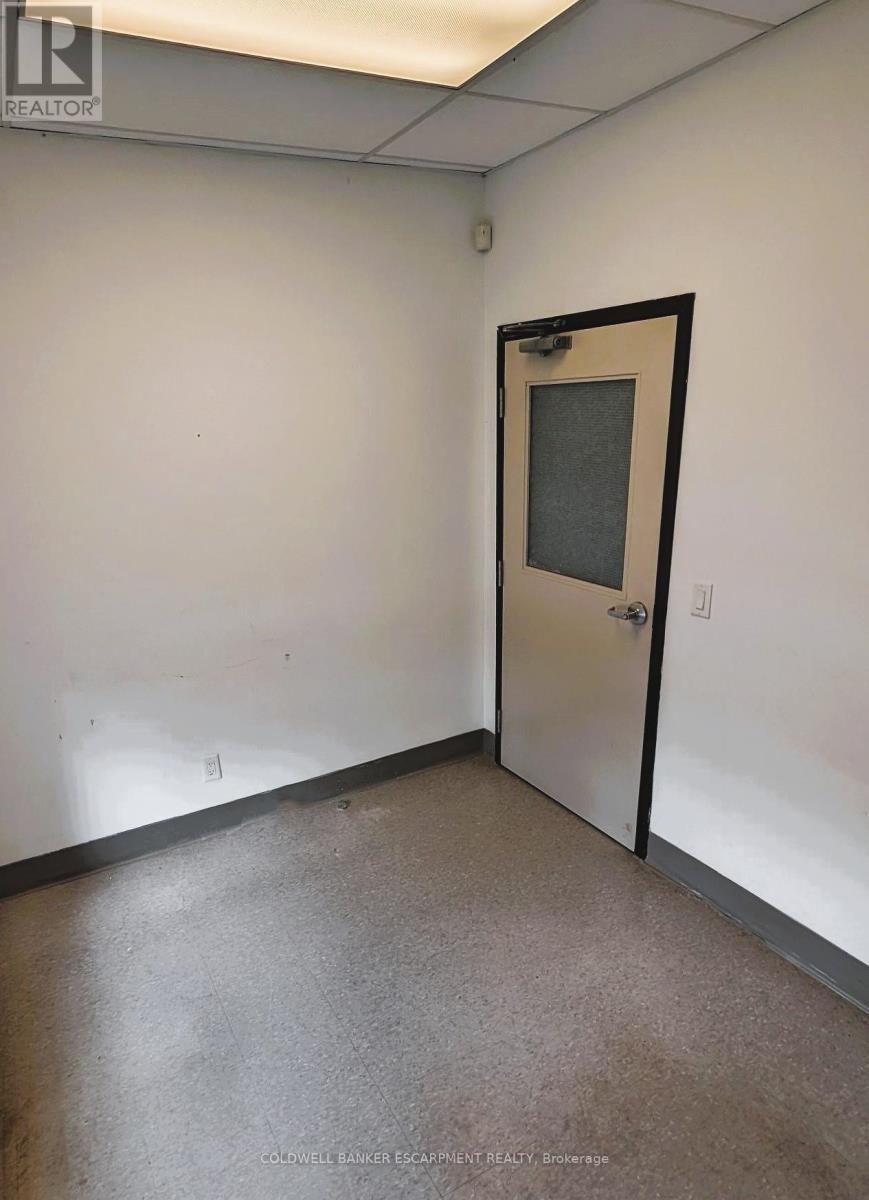 A/b - 10 Eastern Avenue Property Photo 10