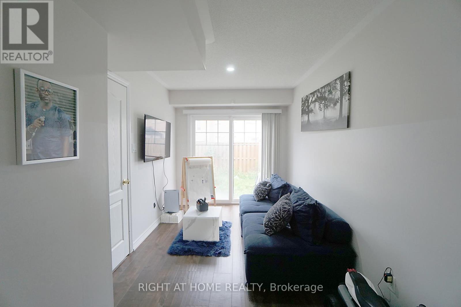 15 Magdalene Crescent Property Photo 5