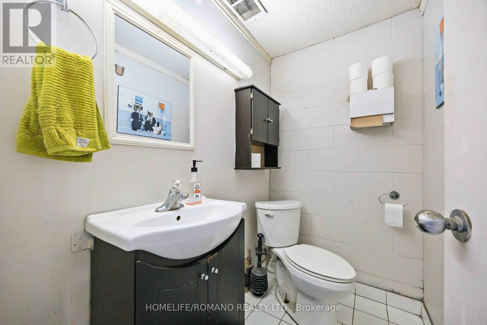 35 - 101 Toro Road Property Photo 14