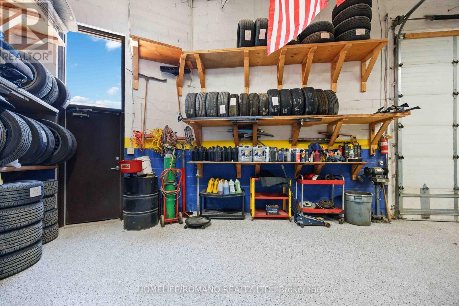 35 - 101 Toro Road Property Photo 22