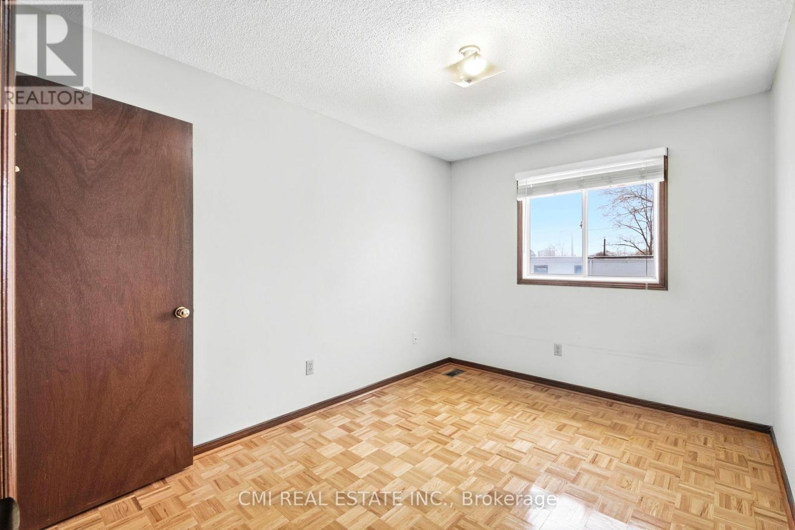 3 Forest Point Drive Property Photo 20