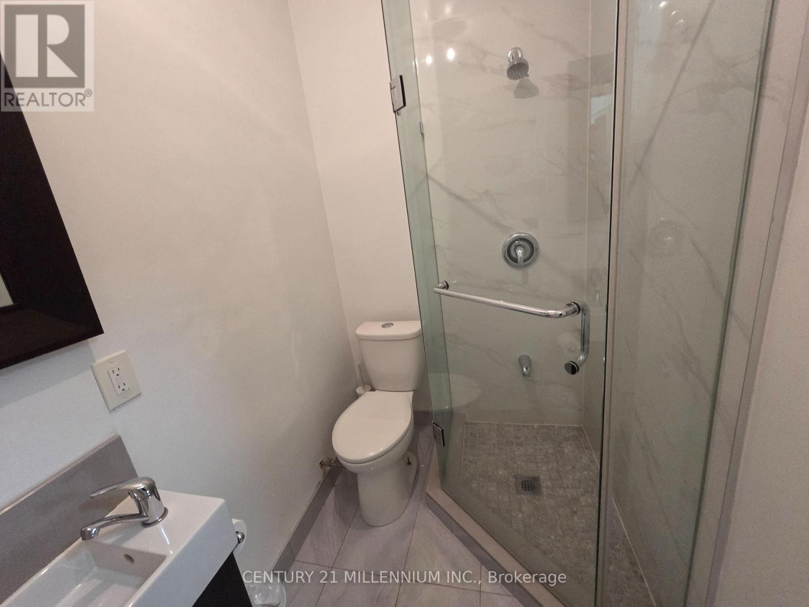 B - 2479 Lake Shore Boulevard W Property Photo 12