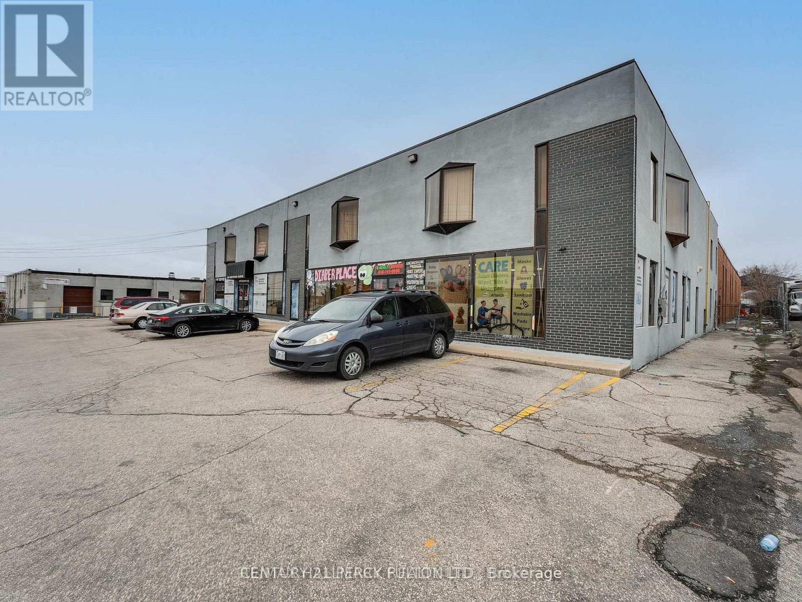 204 - 230 Eddystone Avenue Property Photo 10