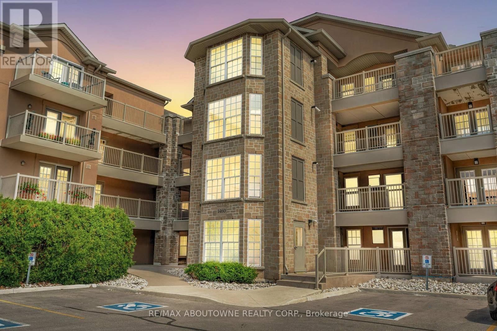 212 - 1460 BISHOPS GATE Property Photo 1