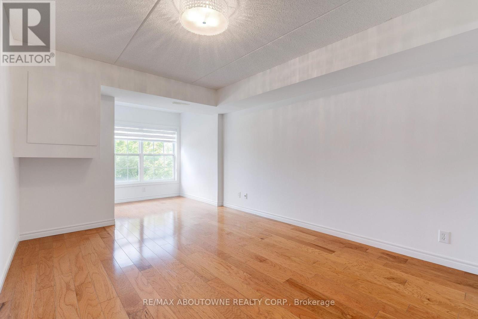 212 - 1460 Bishops Gate Property Photo 9