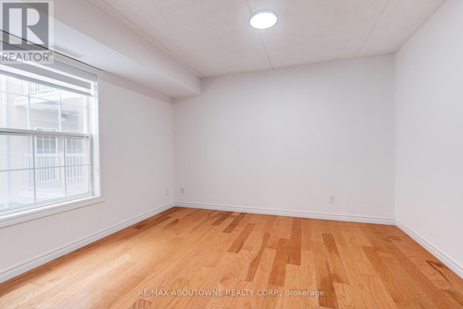 212 - 1460 Bishops Gate Property Photo 10