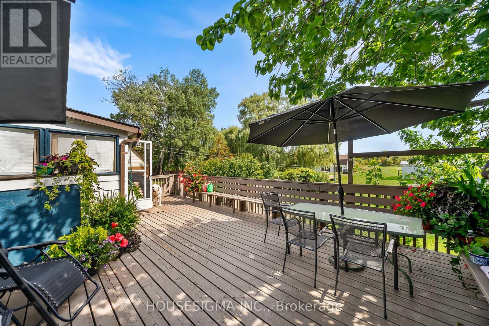 2701 Embleton Road Property Photo 48