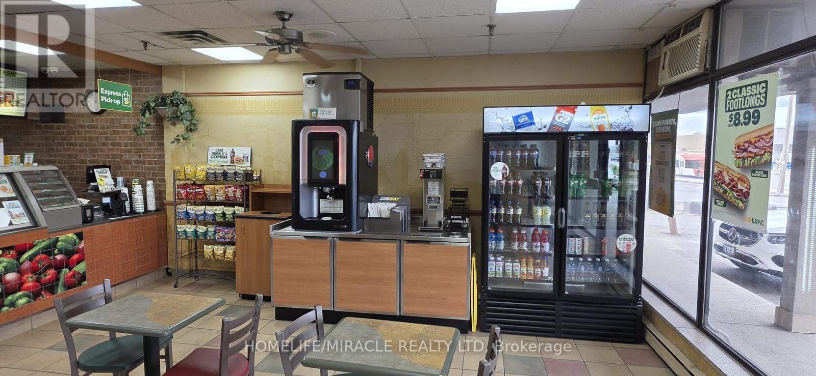 6465 Airport Road Property Photo 4