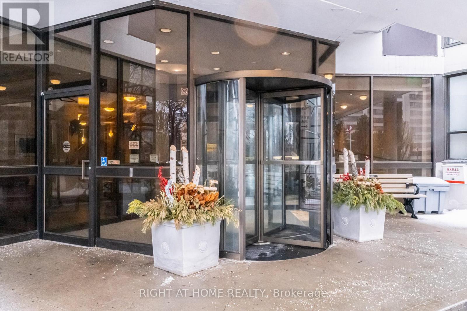 606 - 1333 Bloor Street Property Photo 5