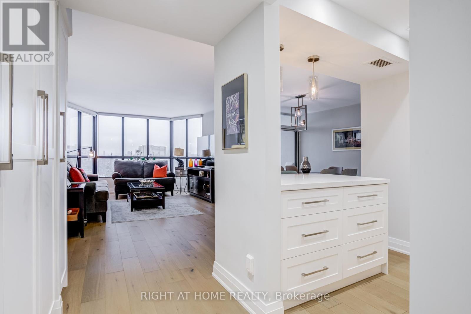 606 - 1333 Bloor Street Property Photo 11