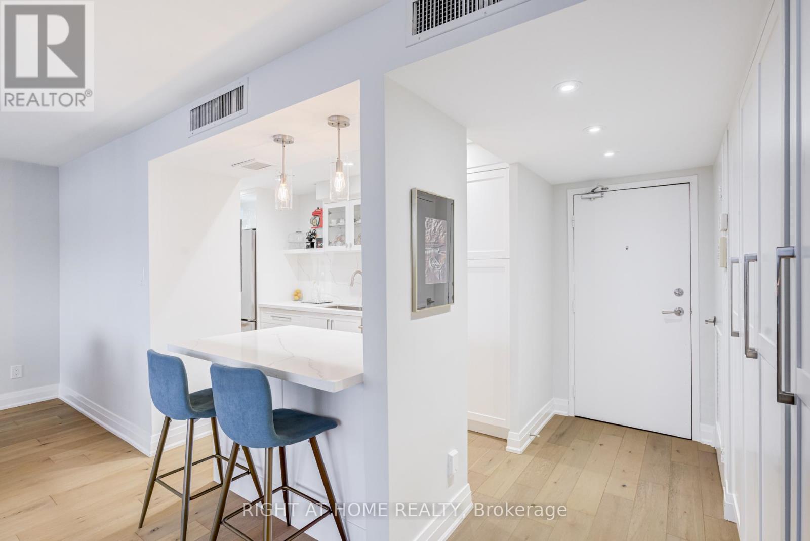 606 - 1333 Bloor Street Property Photo 12