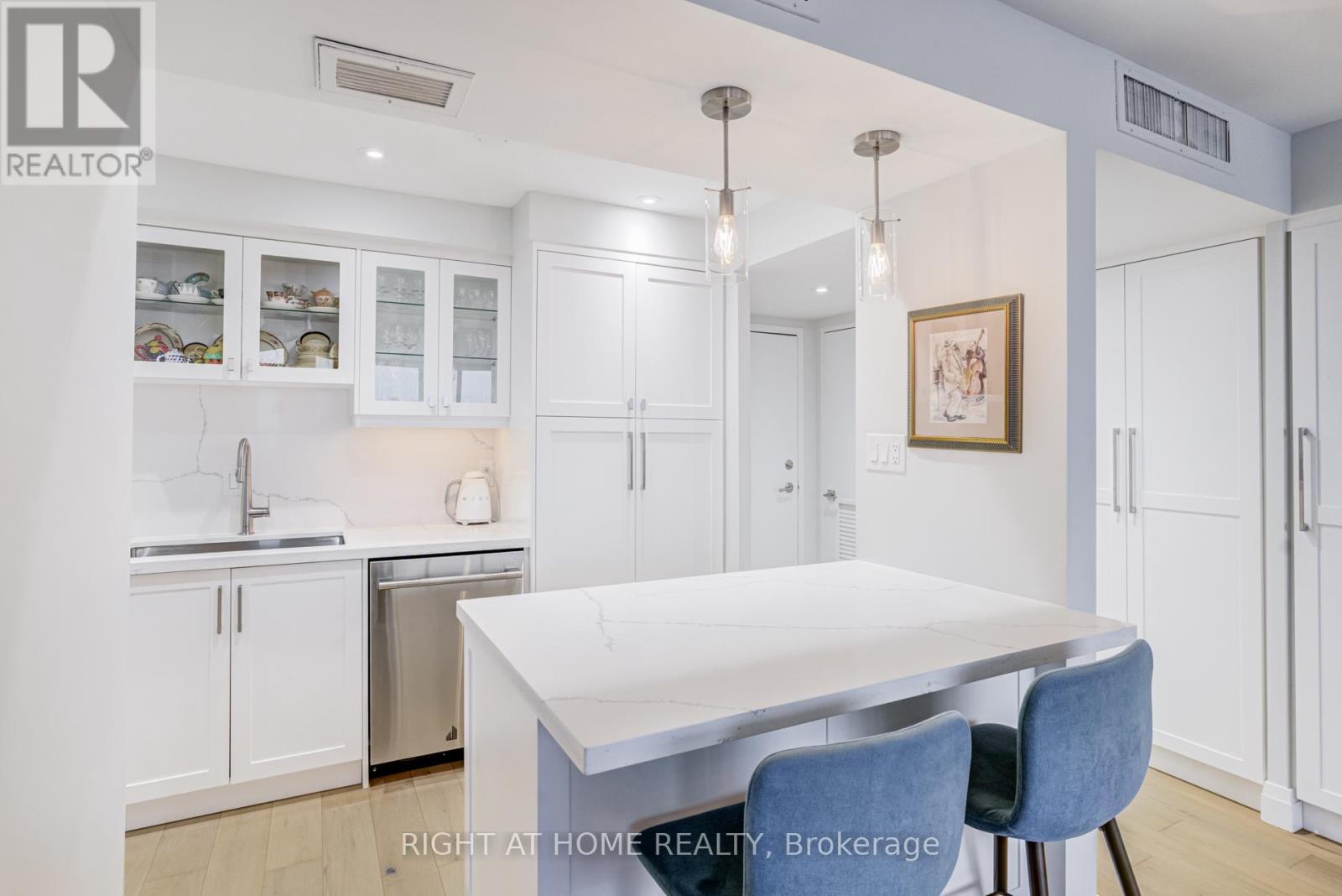 606 - 1333 Bloor Street Property Photo 13