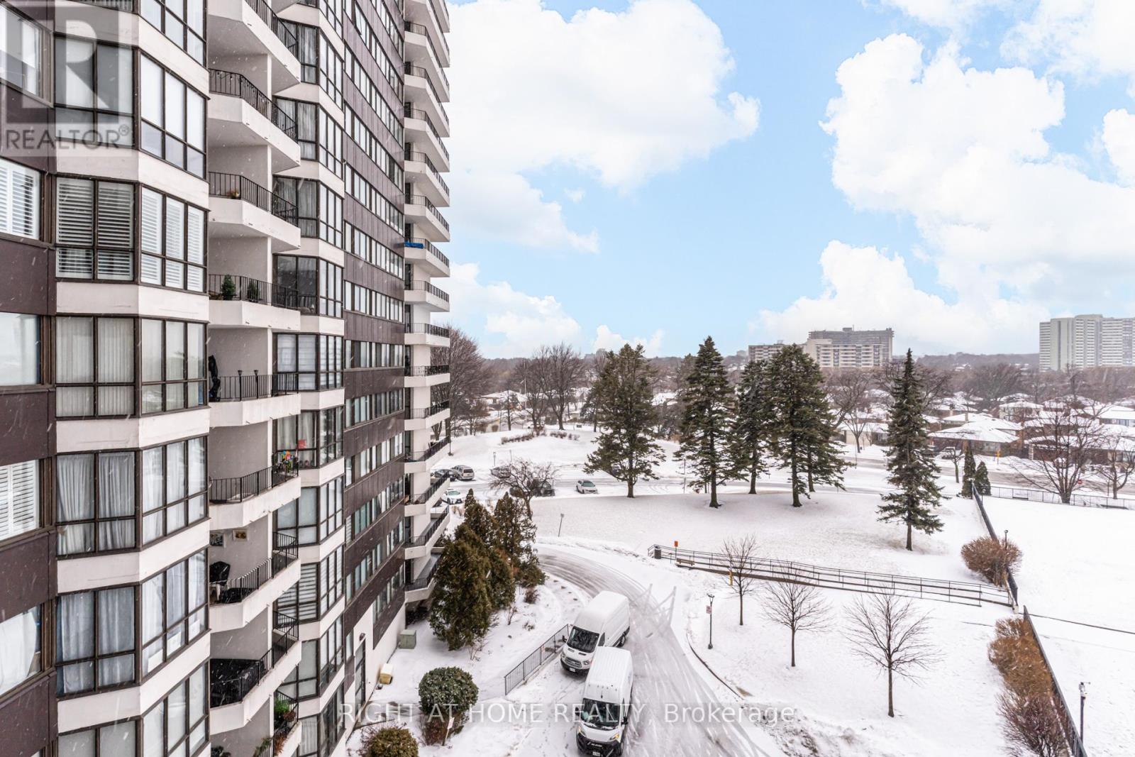 606 - 1333 Bloor Street Property Photo 32