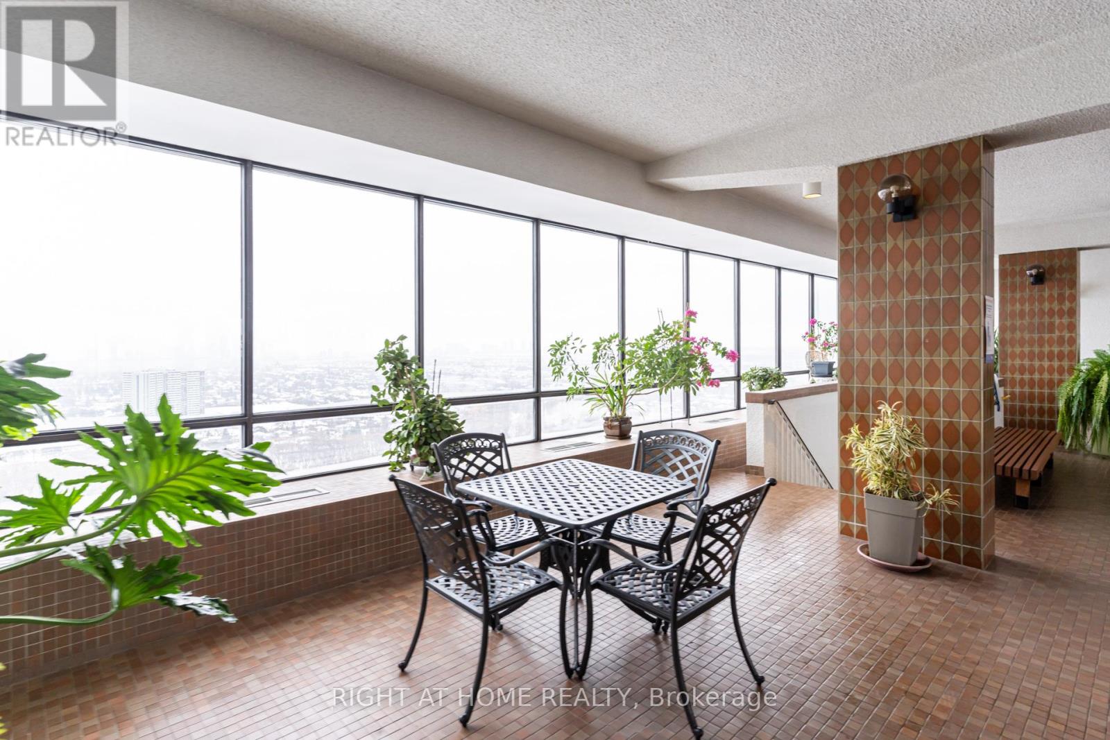 606 - 1333 Bloor Street Property Photo 41
