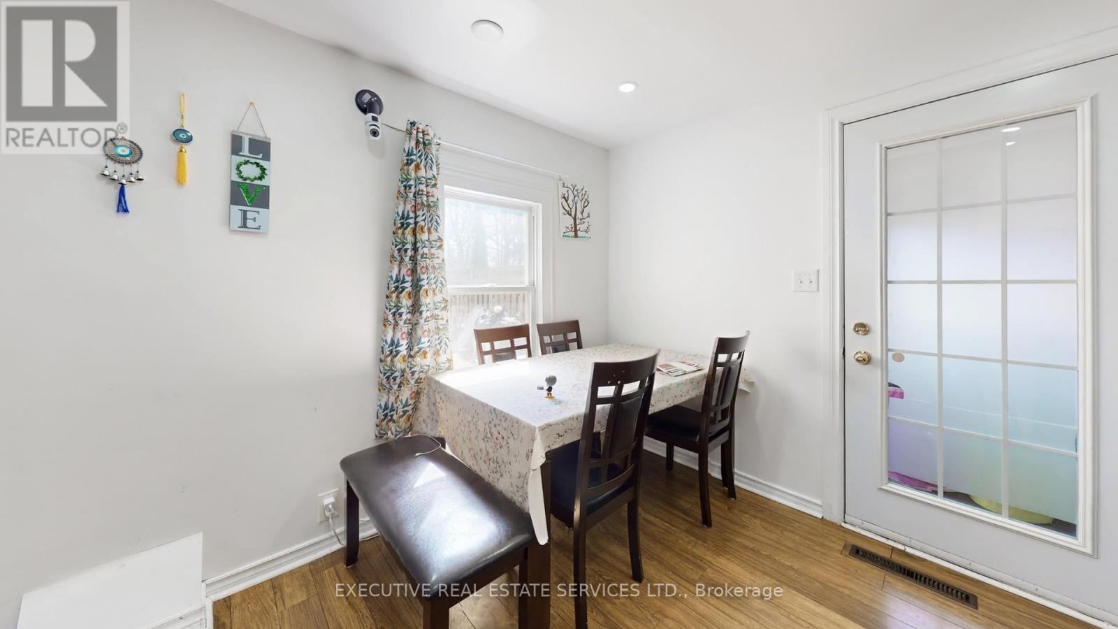 89 John Street Property Photo 7