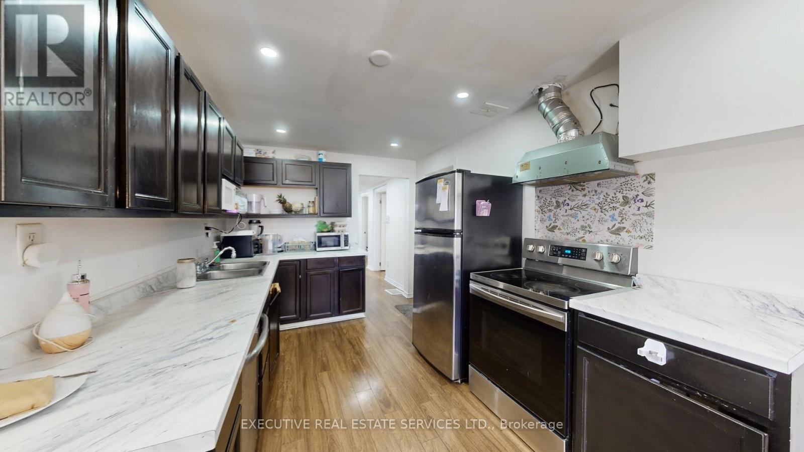89 John Street Property Photo 12