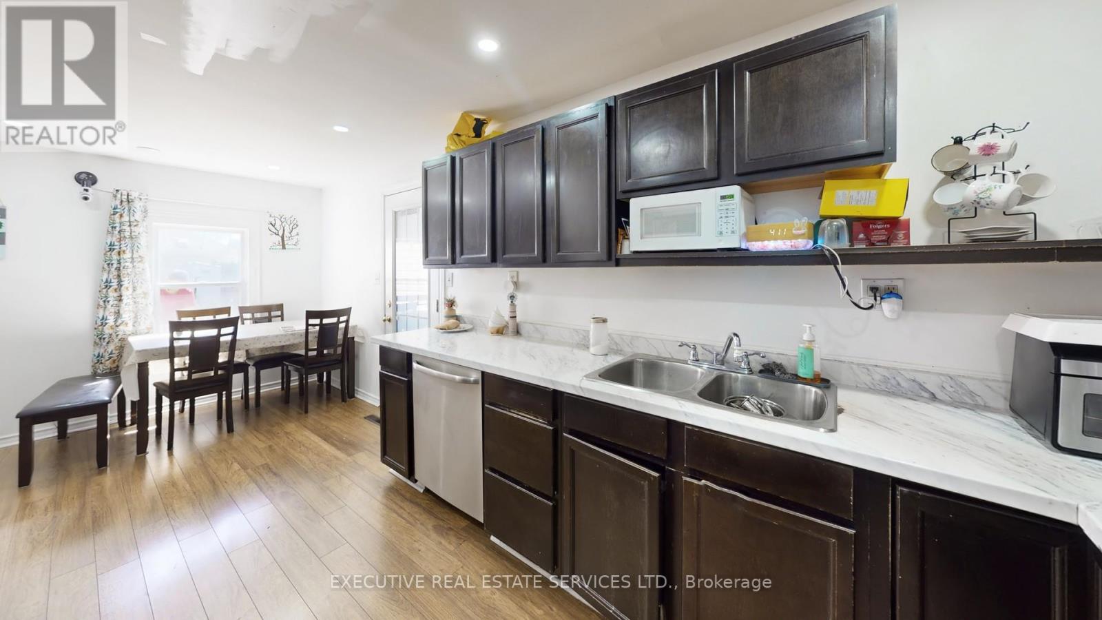 89 John Street Property Photo 13