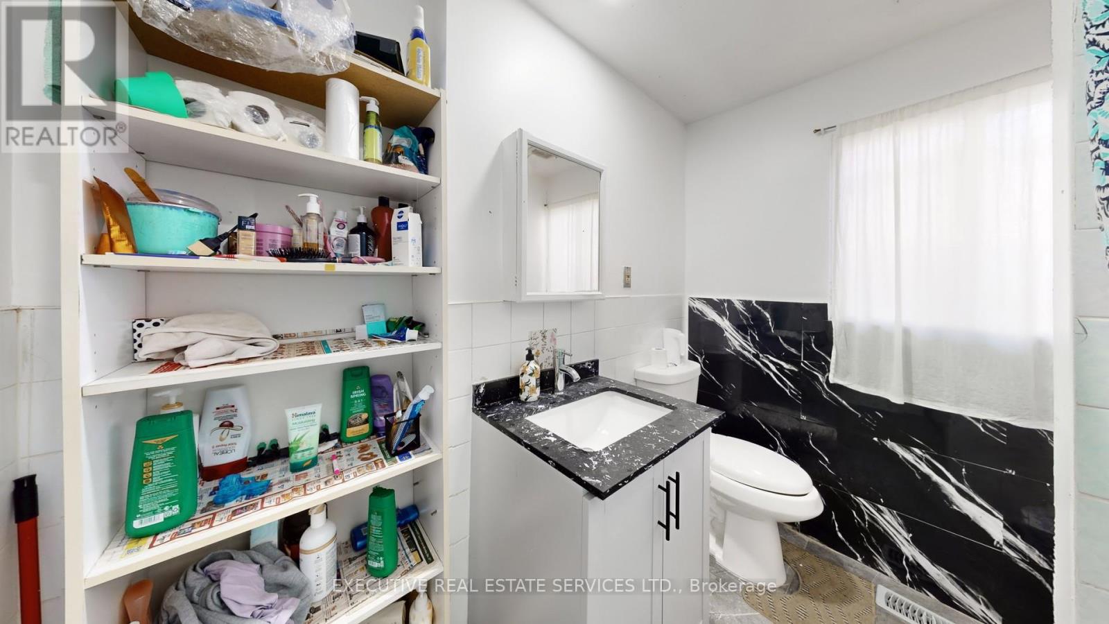 89 John Street Property Photo 25