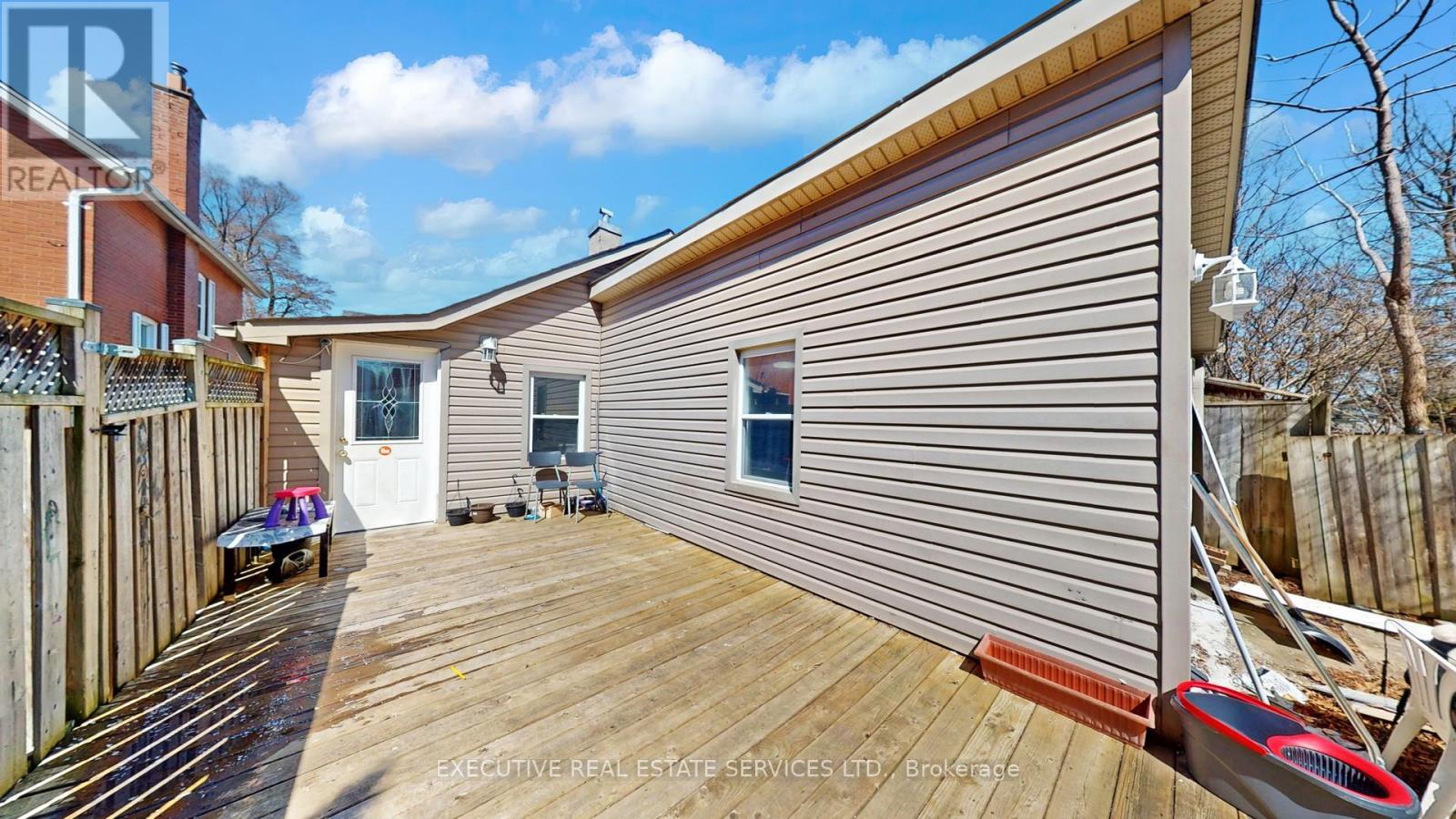 89 John Street Property Photo 30