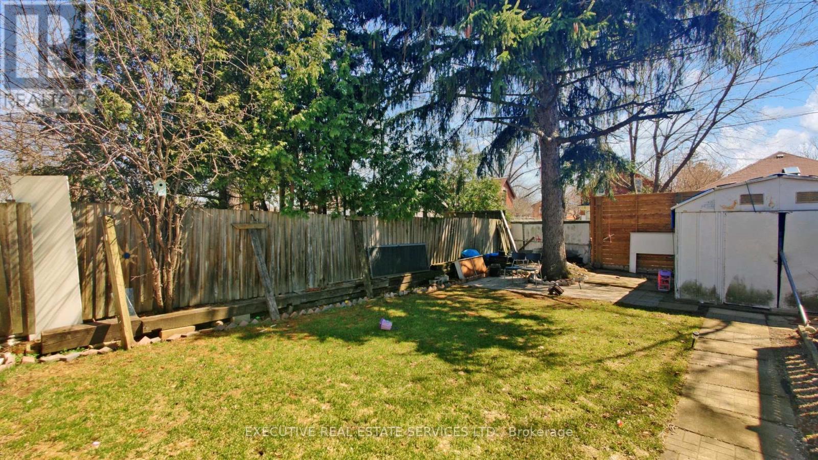 89 John Street Property Photo 36