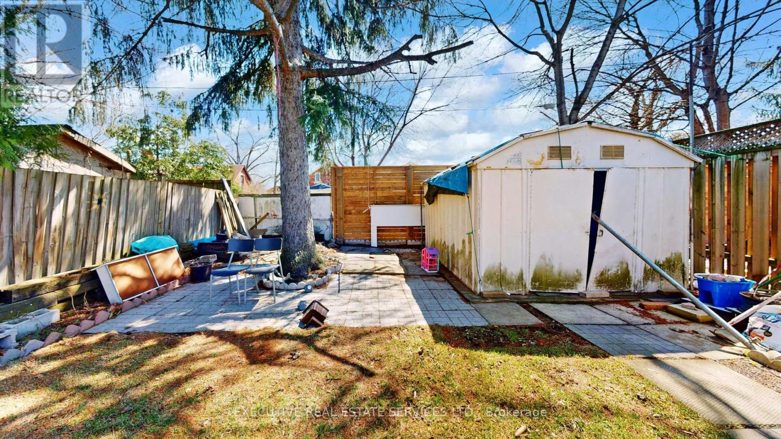 89 John Street Property Photo 37