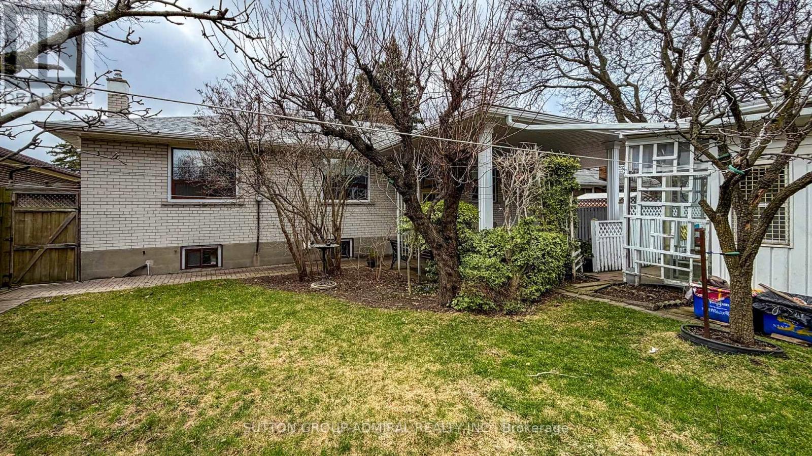 119 Brampton Road Property Photo 32