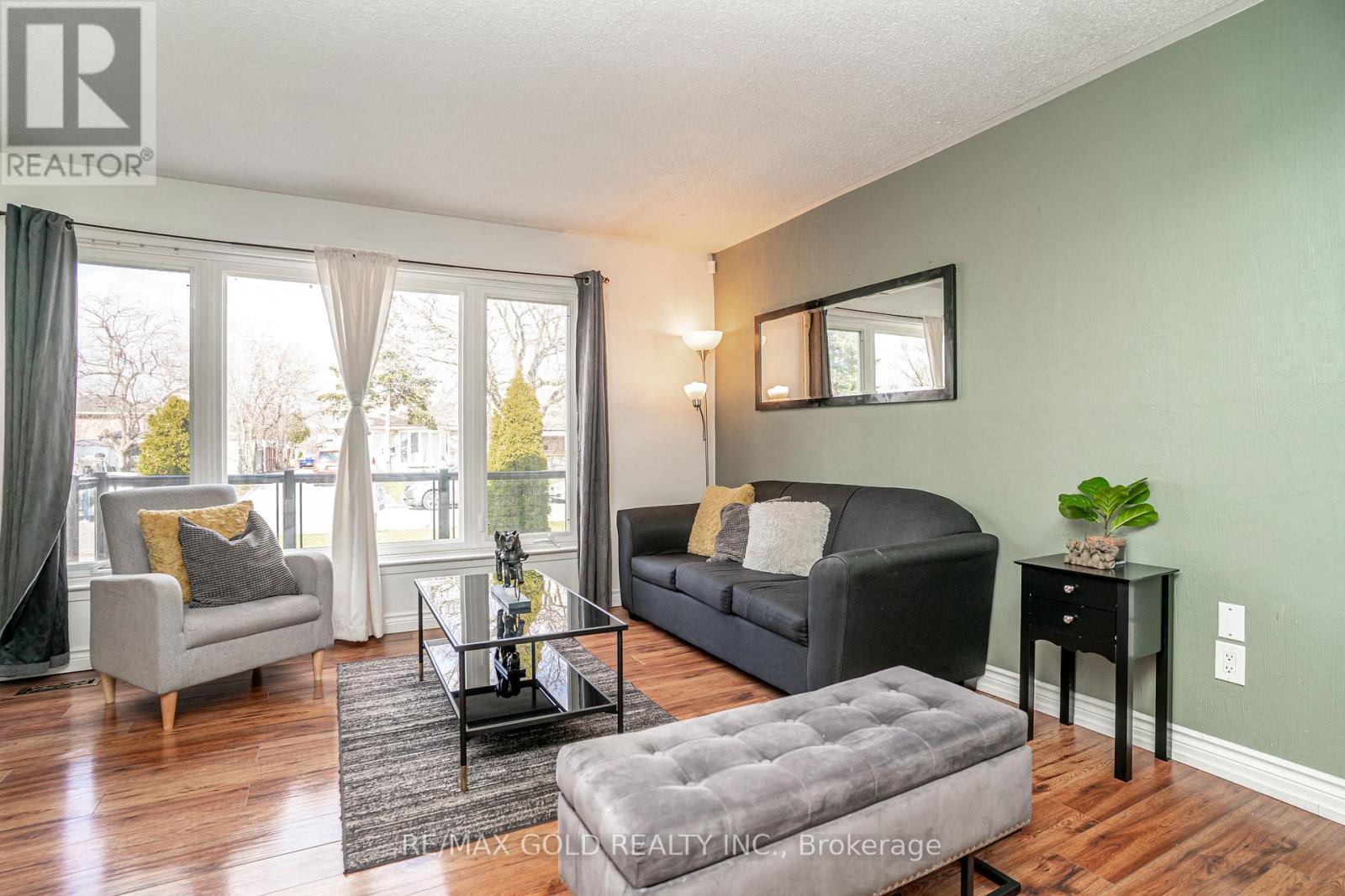 53 Davenport Crescent Property Photo 9