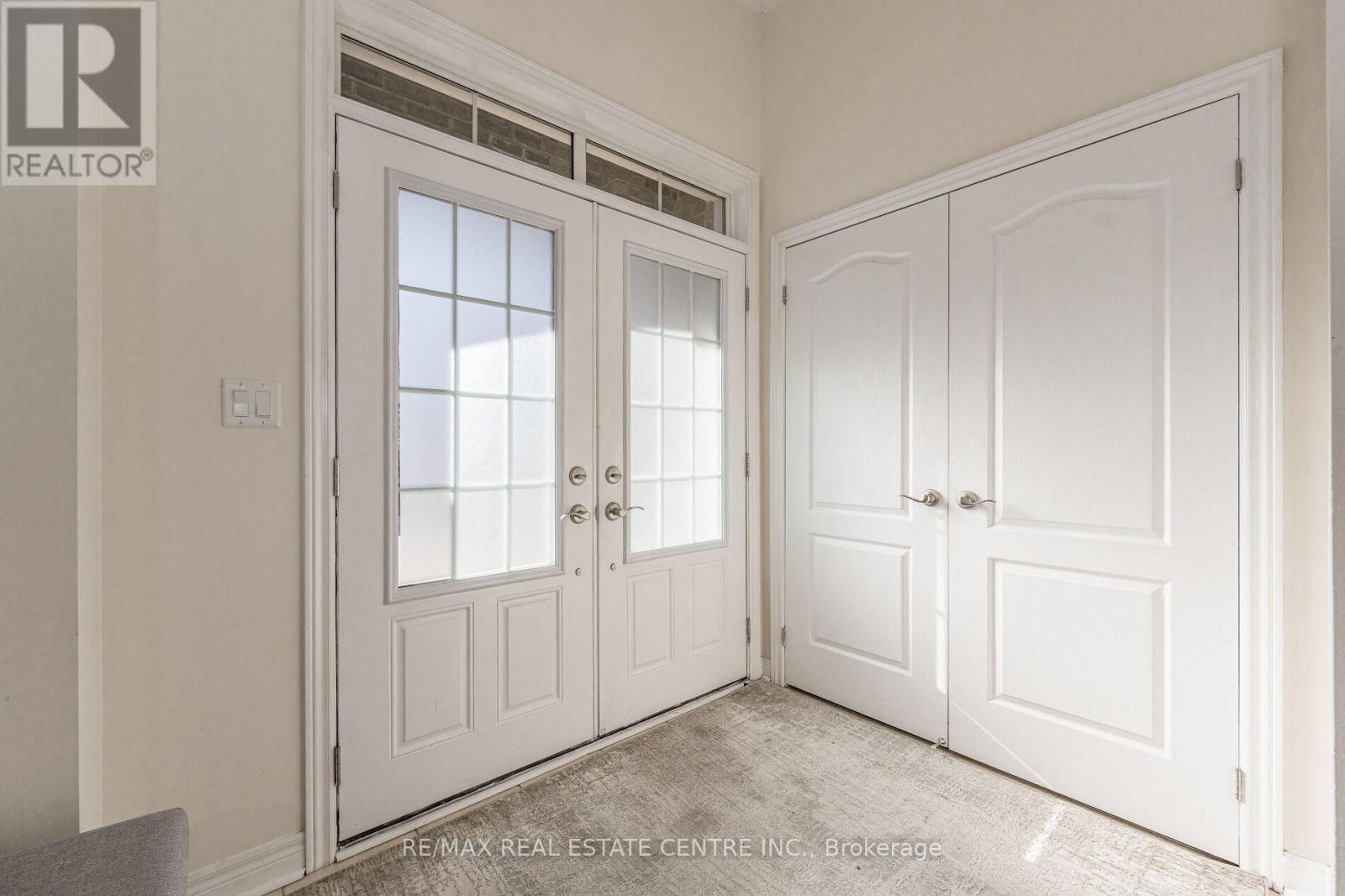 2453 Village Common Property Photo 5