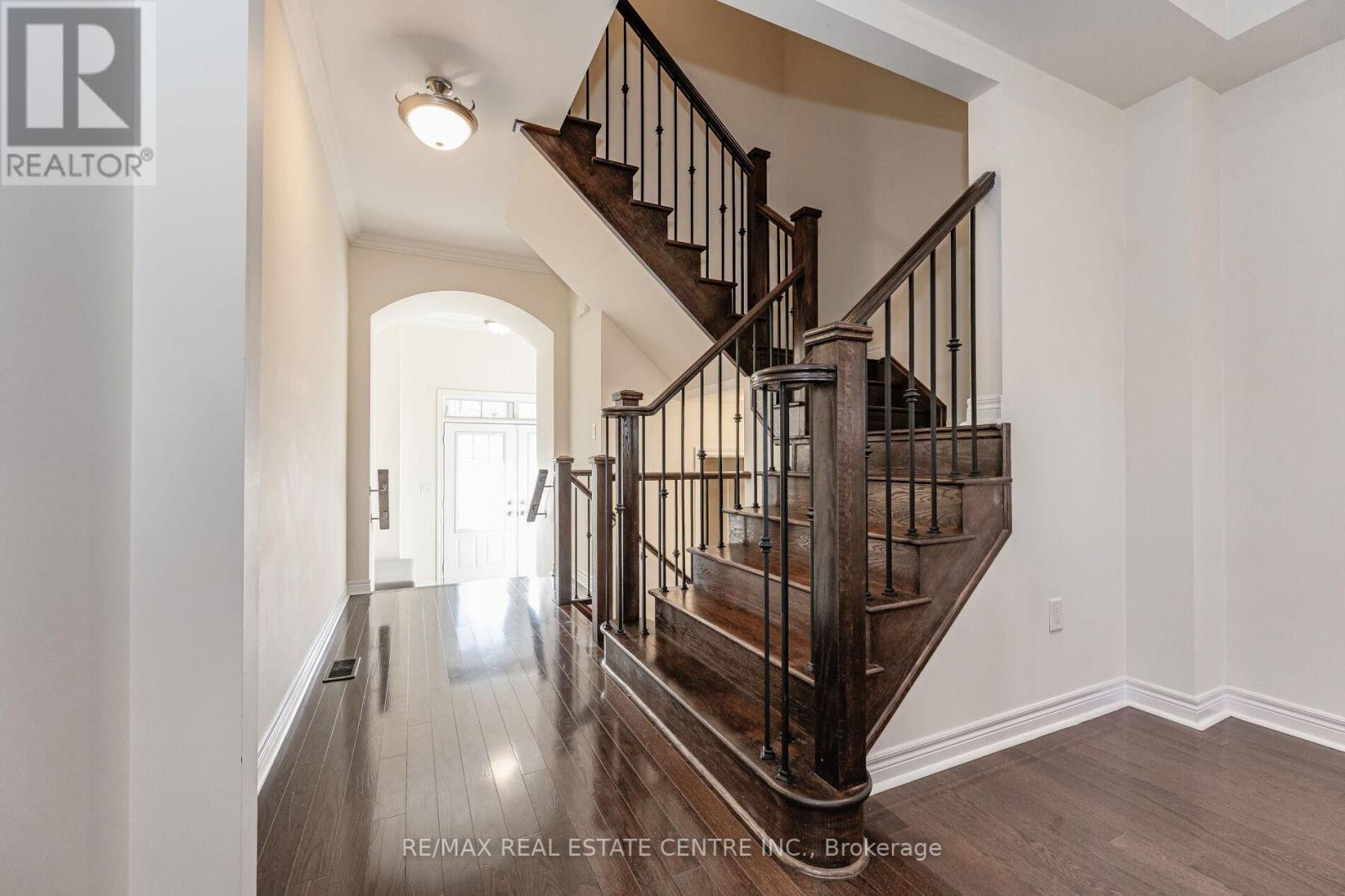 2453 Village Common Property Photo 6