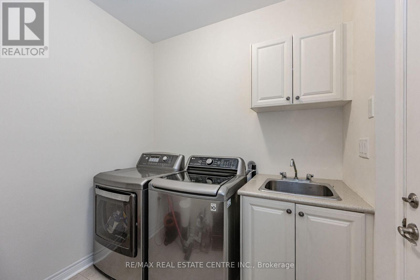 2453 Village Common Property Photo 19