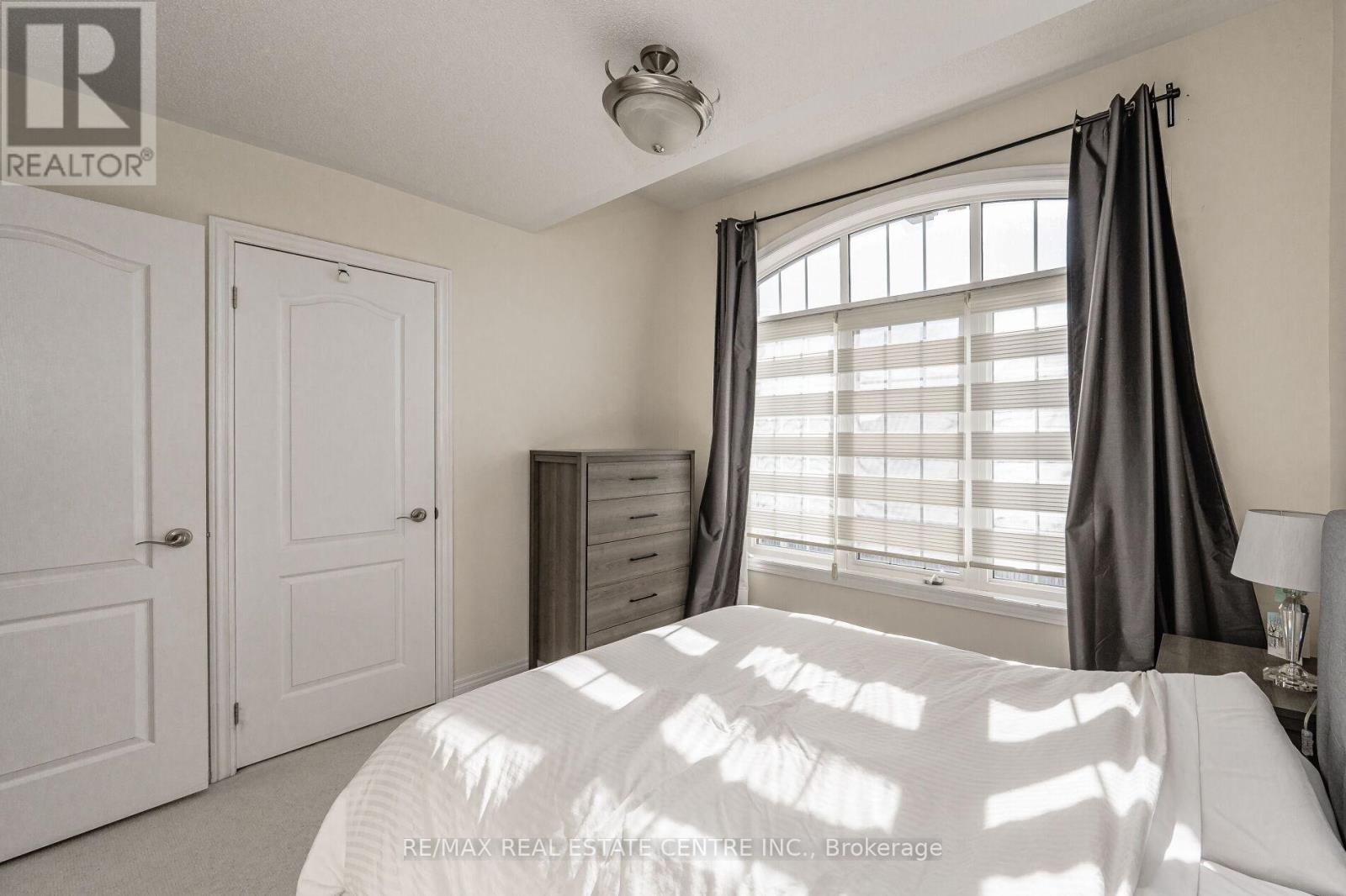 2453 Village Common Property Photo 29