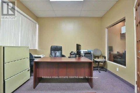 202 - 49 Hillcrest Avenue Property Photo 6