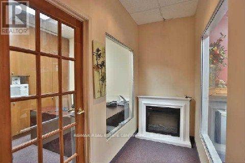 202 - 49 Hillcrest Avenue Property Photo 8