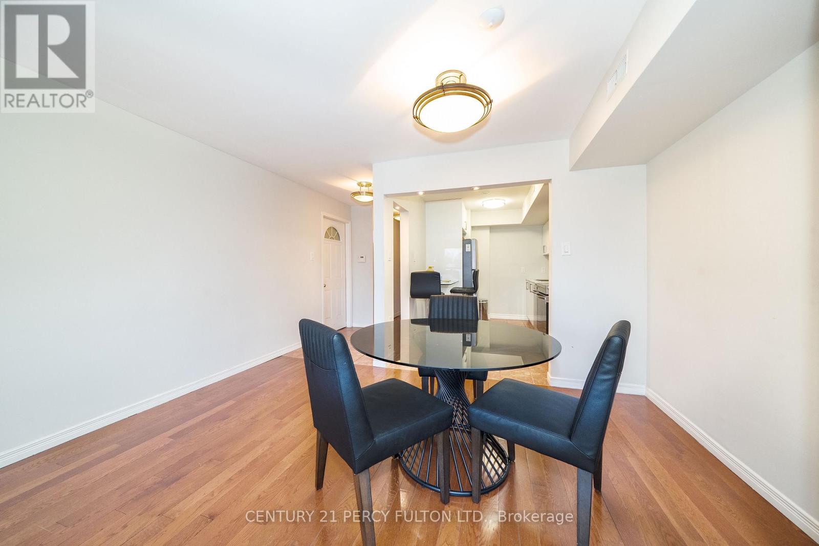 744-746 Wilson Avenue Property Photo 10