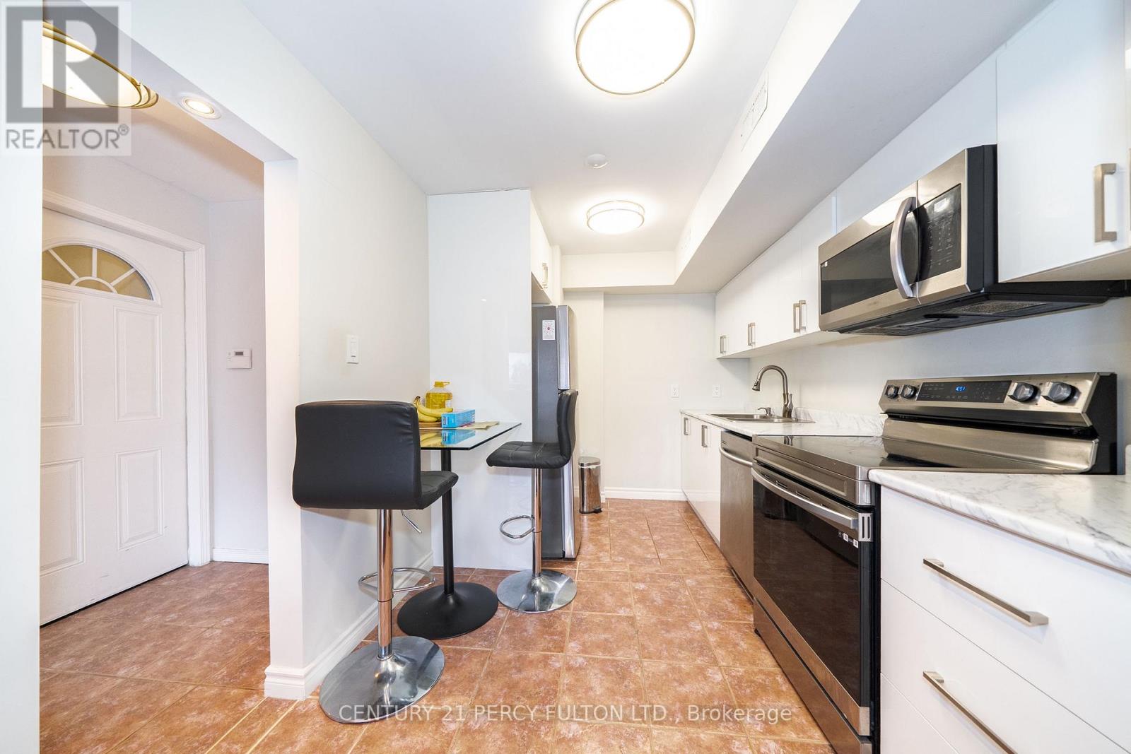 744-746 Wilson Avenue Property Photo 14