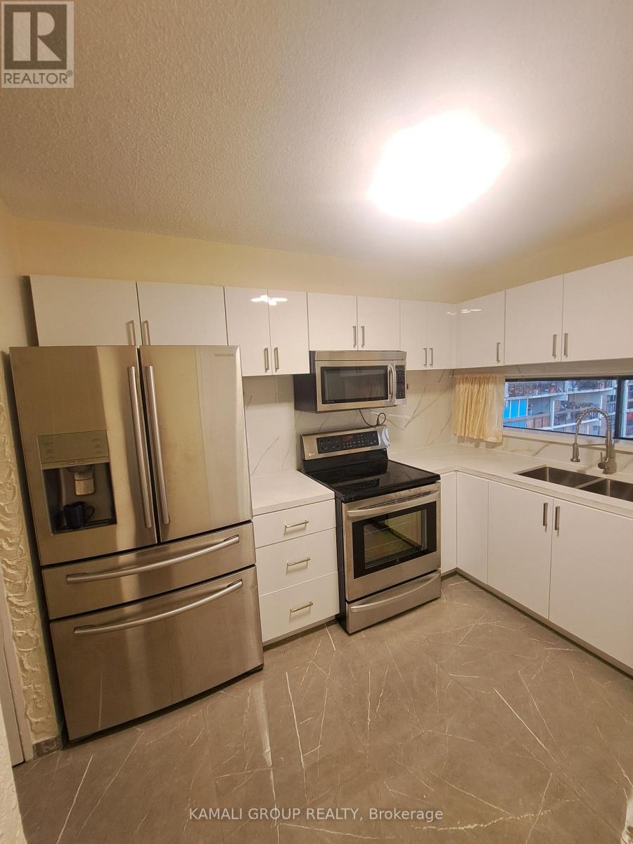 727 - 4645 Jane Street Property Photo 10
