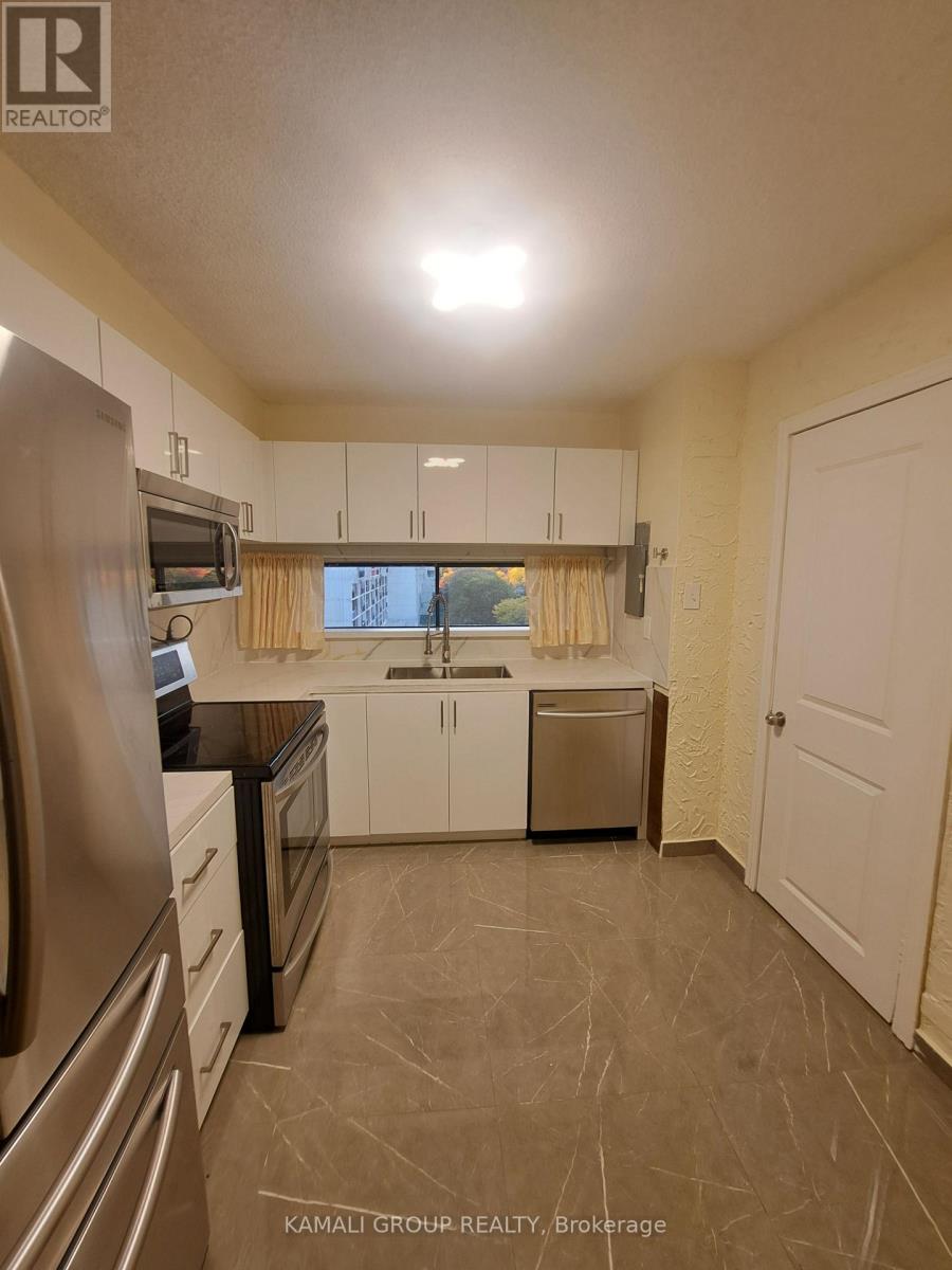 727 - 4645 Jane Street Property Photo 11